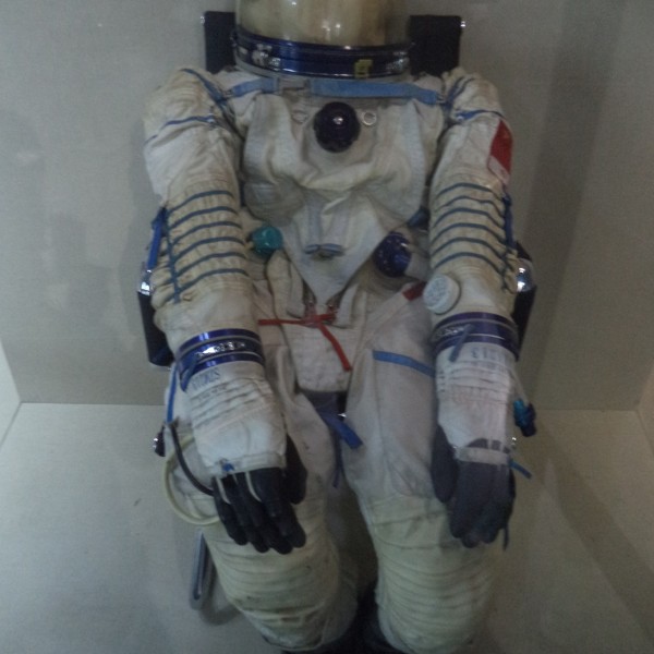 Az első kínai űrhajós ruhája